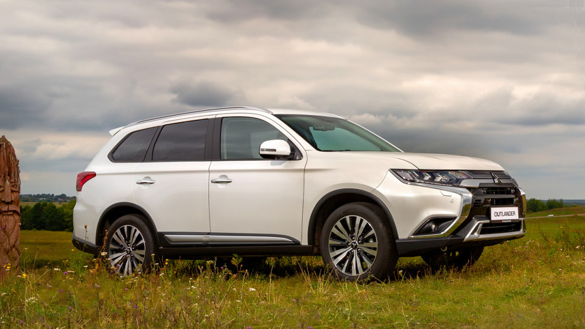 Прежний Mitsubishi Outlander